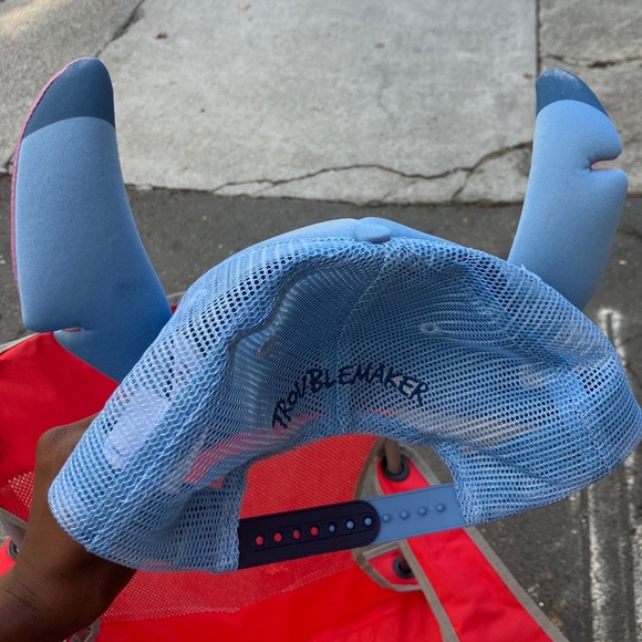 Lilo and stitch hat - Picture 3 of 4